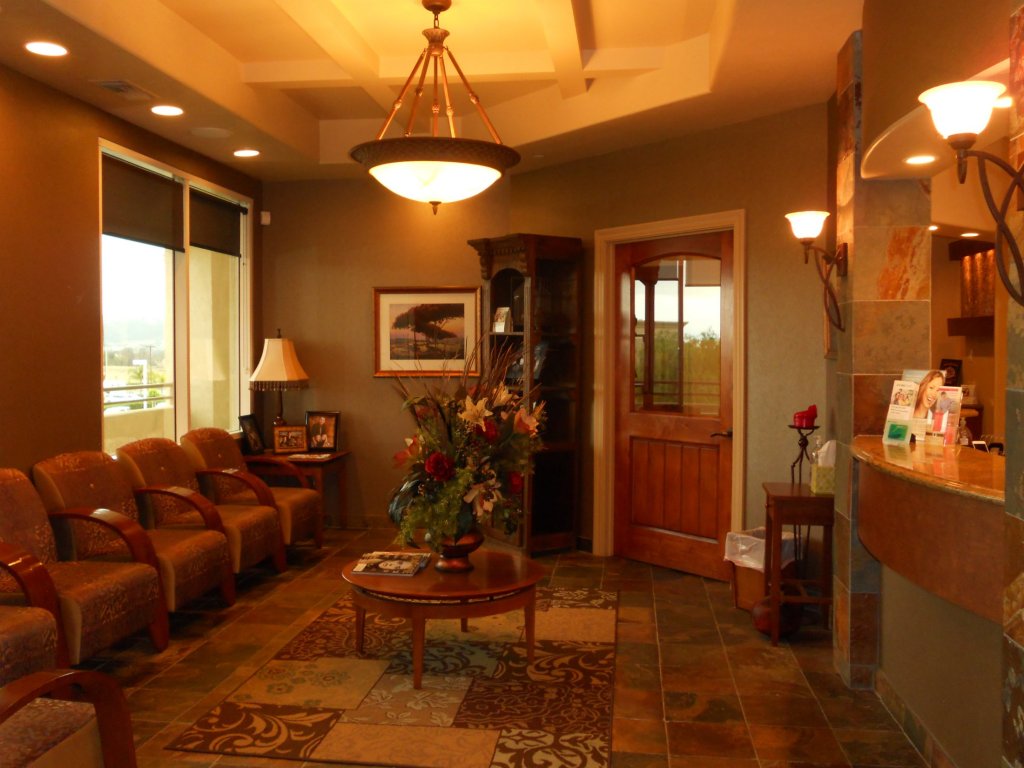 Lobby - Rancho Endodontics office